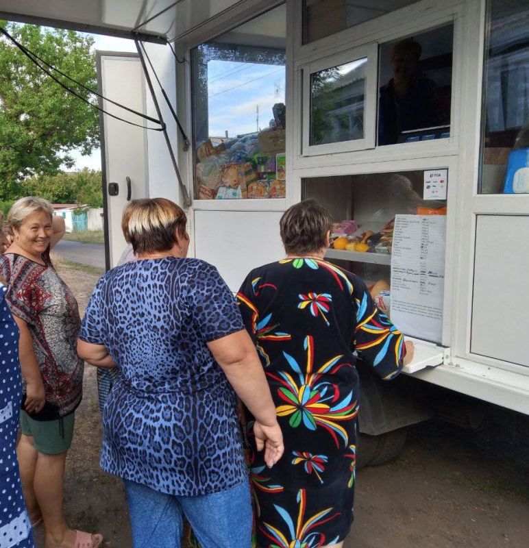 С 20 по 22 августа 2025 года осуществлена выездная торговля с использованием автомагазинов в населенных пунктах городских округов Донецк, Докучаевск, Горловка, Мариуполь, на территории г С 20 по 22 августа 2025 года осуществлена выездная торговля с использованием автомагазинов в населенных пунктах городских округов Донецк, Докучаевск, Горловка, Мариуполь, на территории г