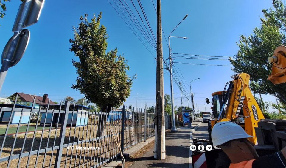 Мариупольские энергетики обследовали свыше трех километров сетей наружного освещения Мариупольские энергетики обследовали свыше трех километров сетей наружного освещения