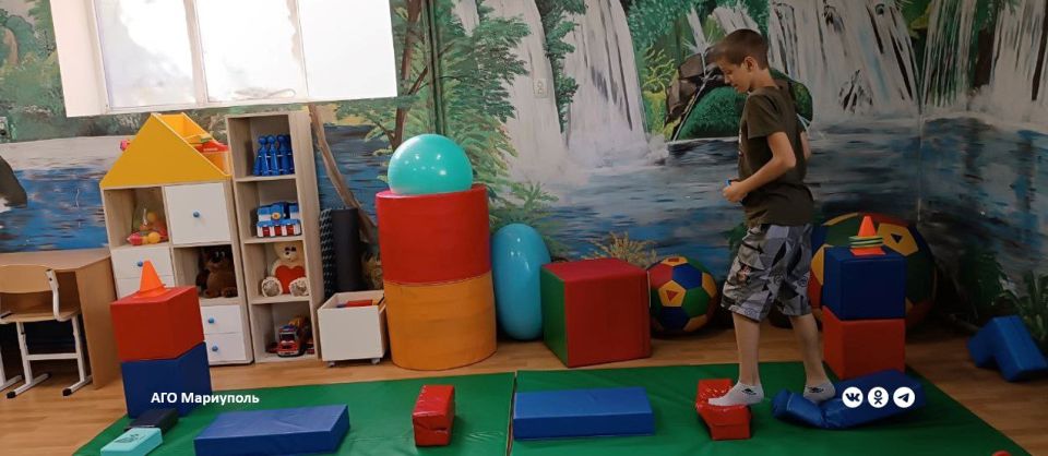 Юных мариупольцев с ограниченными возможностями здоровья обучили координации движений