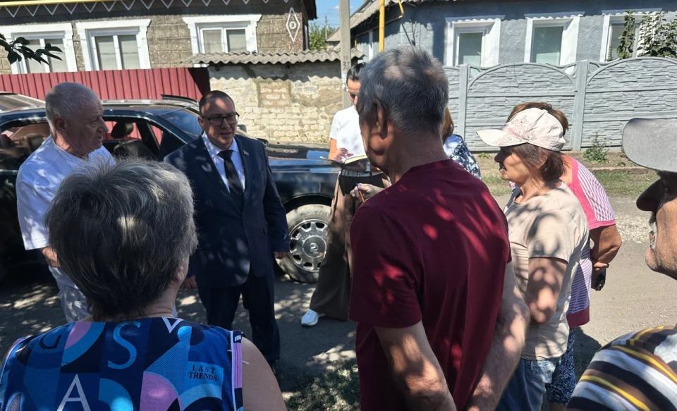  :     :    ,     -  ,    ,         