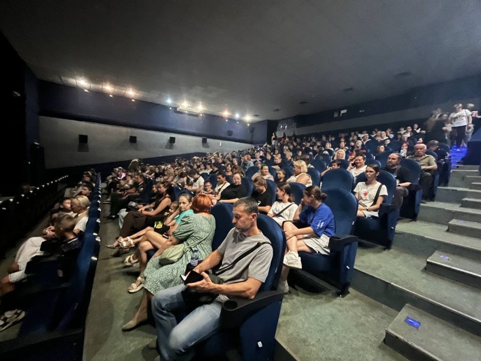 В Республике прошли предпремьерные показы фильма «Тимур и его команда»! В Республике прошли предпремьерные показы фильма «Тимур и его команда»!