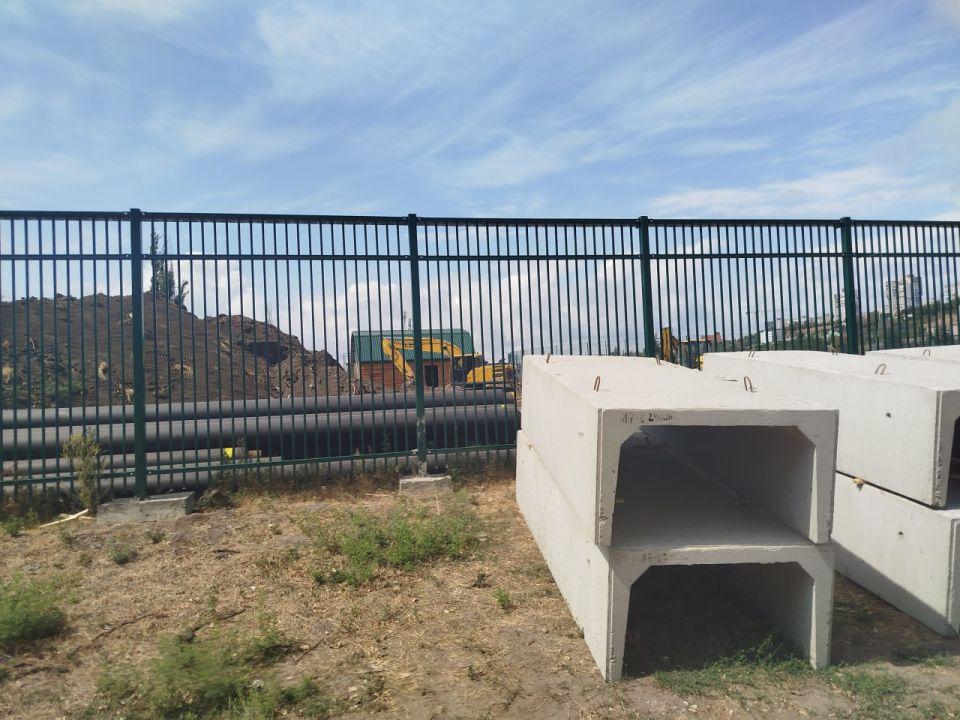 На морском побережье Левого берега, на территории бывшего детского оздоровительного лагеря «Орленок» продолжаются работы по строительству центра военно-спортивной подготовки и патриотического воспитания молодежи «Воин» На морском побережье Левого берега, на территории бывшего детского оздоровительного лагеря «Орленок» продолжаются работы по строительству центра военно-спортивной подготовки и патриотического воспитания молодежи «Воин»