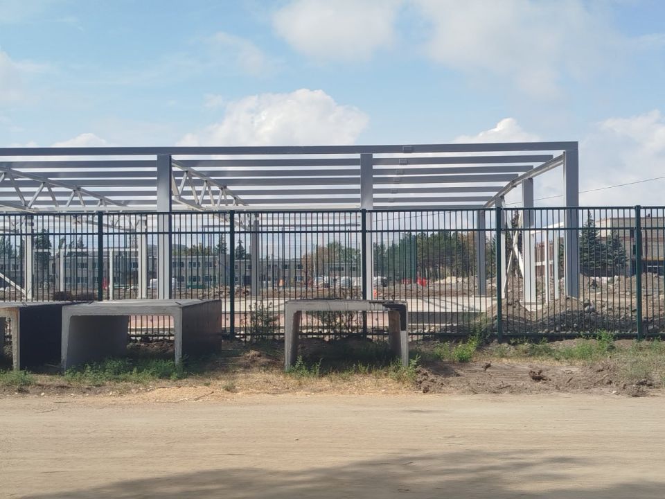 На морском побережье Левого берега, на территории бывшего детского оздоровительного лагеря «Орленок» продолжаются работы по строительству центра военно-спортивной подготовки и патриотического воспитания молодежи «Воин» На морском побережье Левого берега, на территории бывшего детского оздоровительного лагеря «Орленок» продолжаются работы по строительству центра военно-спортивной подготовки и патриотического воспитания молодежи «Воин»