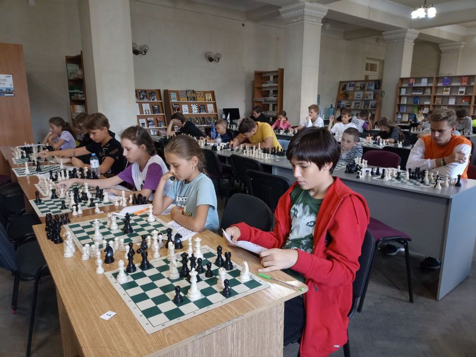 В Донецке прошел шахматный бой за лидерство!