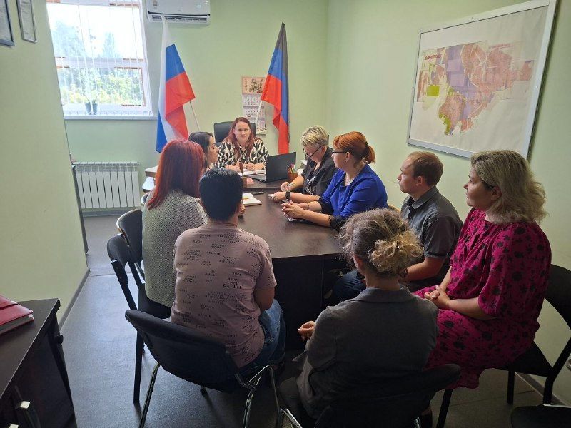 Сегодня состоялась встреча первого заместителя руководителя Управы Ильичевского внутригородского района города Мариуполь Соломиной Татьяны Александровны с сотрудниками Управы