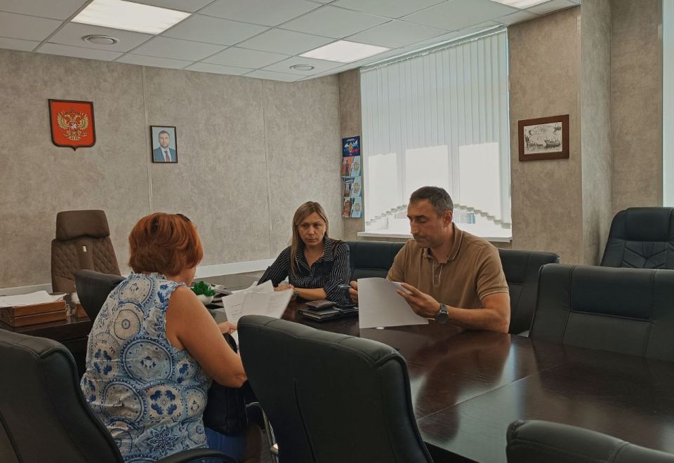 Личный прием граждан. В Управе Жовтневого внутригородского района города Мариуполь состоялся личный приём граждан