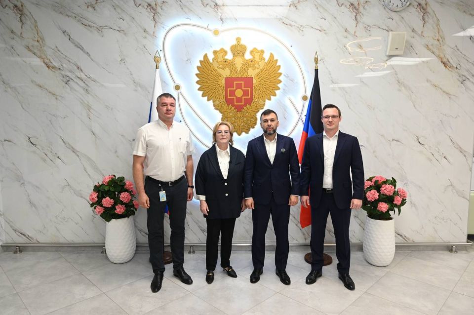 Глава Агентства проинспектировала ход строительства второго этапа Мариупольского центра, в рамках которого будет возведен четырехэтажный госпитальный корпус общей площадью свыше 20 тысяч кв.м Глава Агентства проинспектировала ход строительства второго этапа Мариупольского центра, в рамках которого будет возведен четырехэтажный госпитальный корпус общей площадью свыше 20 тысяч кв.м