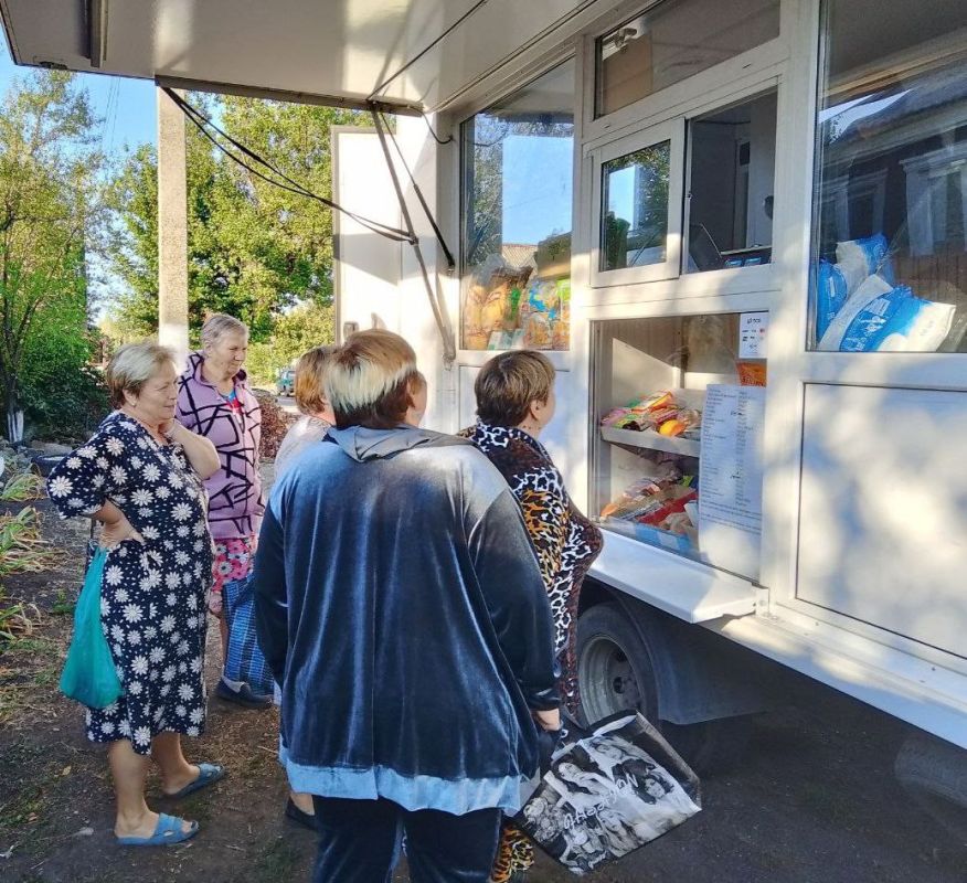 С 27 по 29 августа 2025 года осуществлена выездная торговля с использованием автомагазинов в населенных пунктах городских округов Донецк, Докучаевск, Горловка, Мариуполь, на территории г