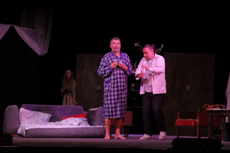 В Мариуполе прошли гастроли Херсонского областного русского академического музыкально-драматического театра В Мариуполе прошли гастроли Херсонского областного русского академического музыкально-драматического театра