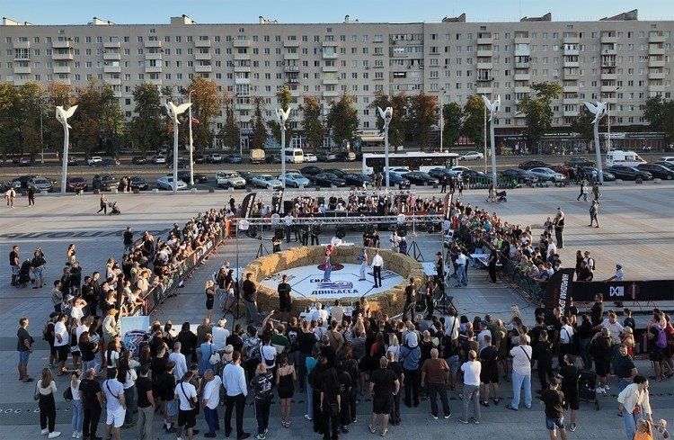 В Мариуполе прошел турнир памяти Александра Захарченко В Мариуполе прошел турнир памяти Александра Захарченко