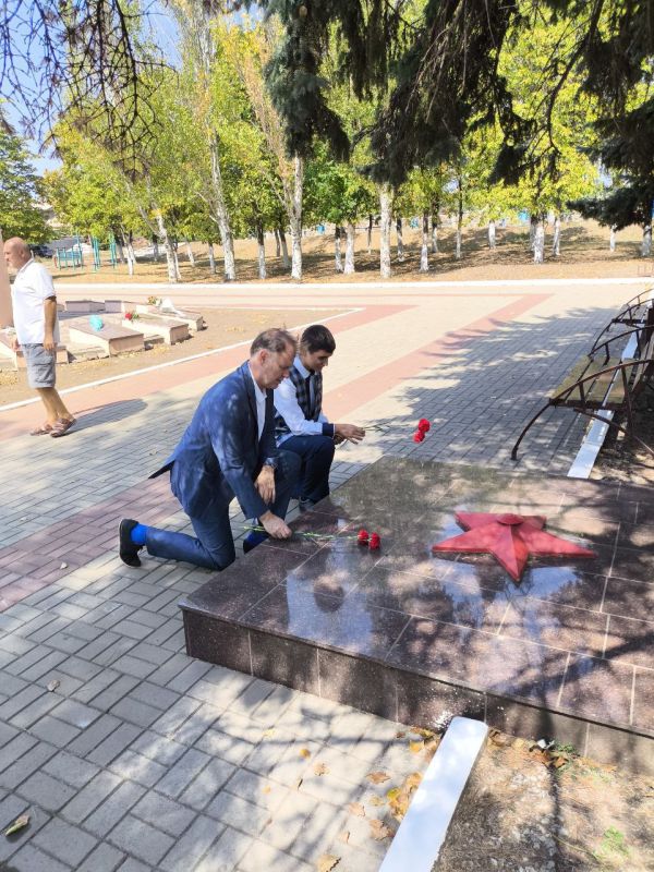    .    -,      Ը          46 .. ...