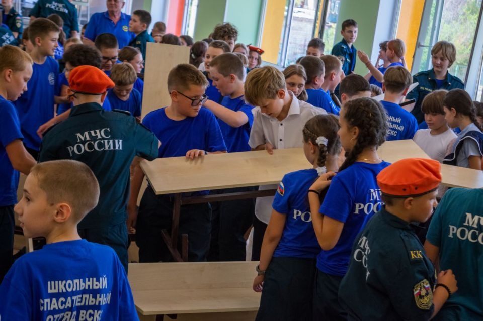 Добровольцы Донецкого РО ВСКС дали старт проекту «Школа антитеррора» в образовательных учреждениях Донецкой Народной Республики Добровольцы Донецкого РО ВСКС дали старт проекту «Школа антитеррора» в образовательных учреждениях Донецкой Народной Республики