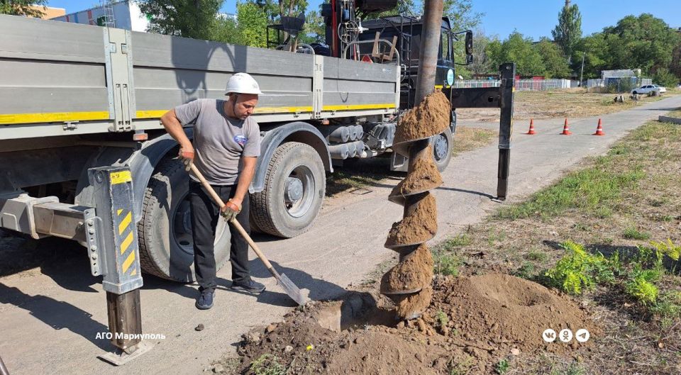На левобережье Мариуполя энергетики выполнили работы по модернизации сетей На левобережье Мариуполя энергетики выполнили работы по модернизации сетей