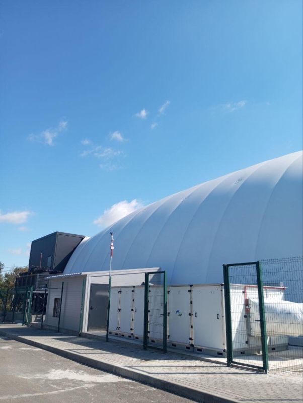 Восстановление ледового комплекса на проспекте Победы в Мариуполе