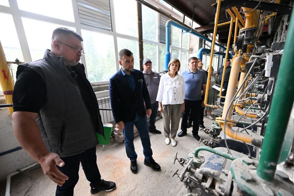 Денис Пушилин: Проверил, как идет подготовка к отопительному сезону в макеевском микрорайоне Зеленый Денис Пушилин: Проверил, как идет подготовка к отопительному сезону в макеевском микрорайоне Зеленый