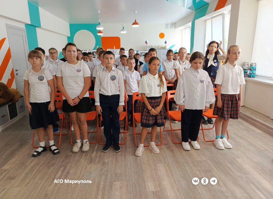 Ко Дню освобождения Донбасса для мариупольских школьников провели исторический час Ко Дню освобождения Донбасса для мариупольских школьников провели исторический час