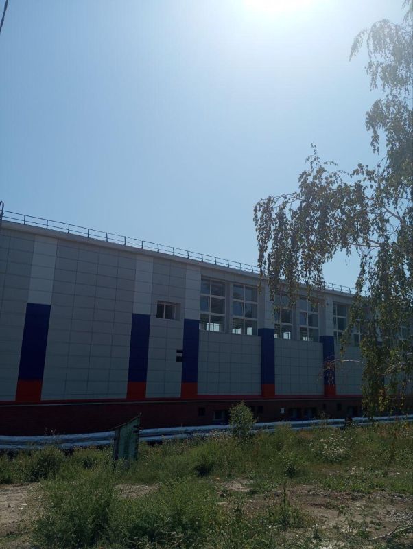 Восстановление спортивной школы и стадиона на улице Лунина в Мариуполе Восстановление спортивной школы и стадиона на улице Лунина в Мариуполе