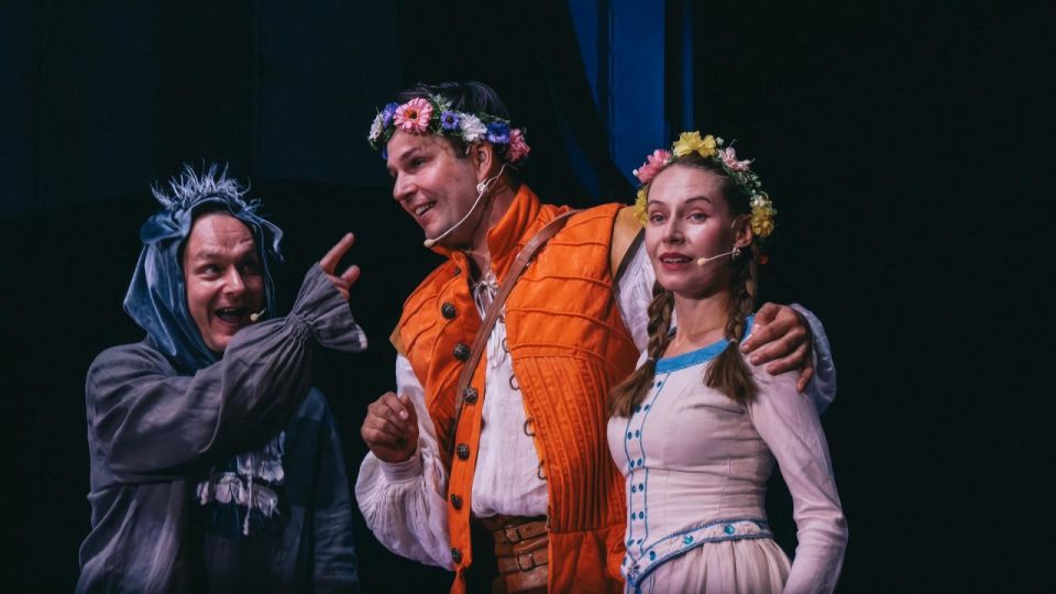 В Мариуполе проходят спектакли театров Санкт-Петербурга В Мариуполе проходят спектакли театров Санкт-Петербурга