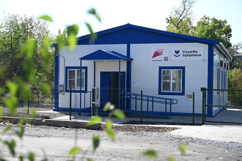 Денис Пушилин: В поселке шахты «Объединенная» Тореза открыли новый фельдшерско-акушерский пункт Денис Пушилин: В поселке шахты «Объединенная» Тореза открыли новый фельдшерско-акушерский пункт