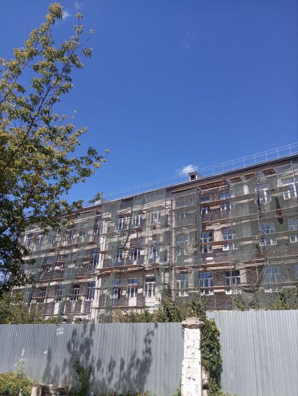 Восстановление Дома детского творчества на улице Азовстальская в Мариуполе