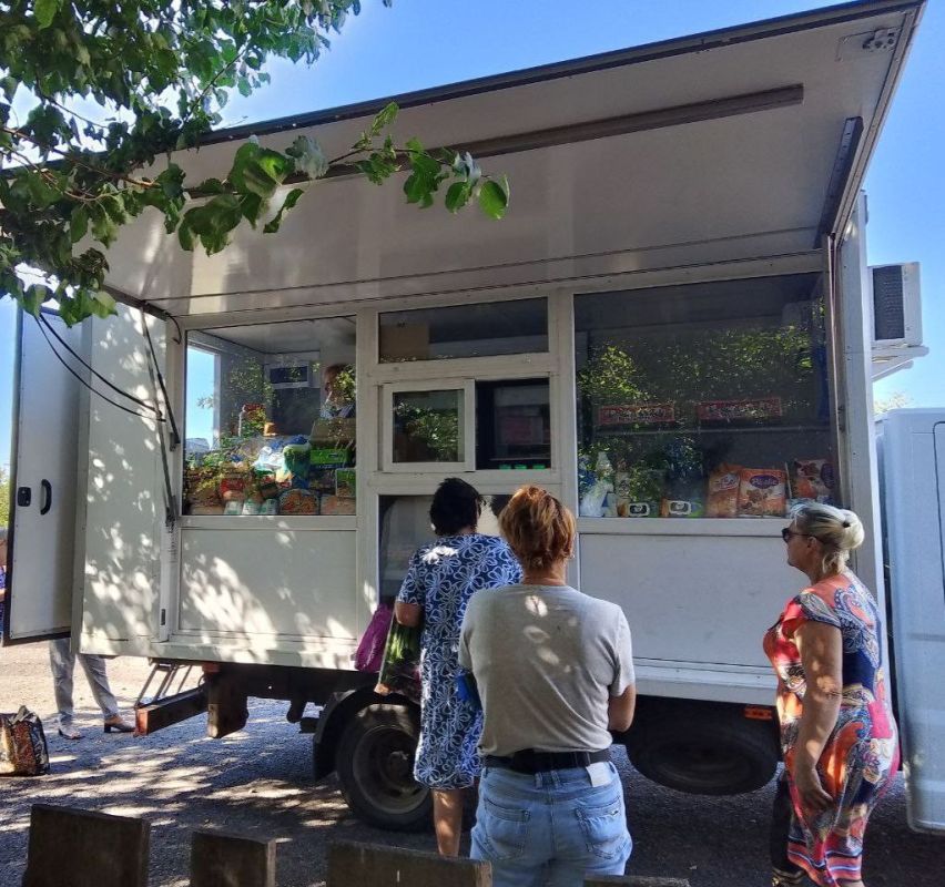 С 3 по 5 сентября 2025 года осуществлена выездная торговля с использованием автомагазинов в населенных пунктах городских округов Донецк, Докучаевск, Горловка, Мариуполь, на территории г. Авдеевка, также Волновахского... С 3 по 5 сентября 2025 года осуществлена выездная торговля с использованием автомагазинов в населенных пунктах городских округов Донецк, Докучаевск, Горловка, Мариуполь, на территории г. Авдеевка, также Волновахского...