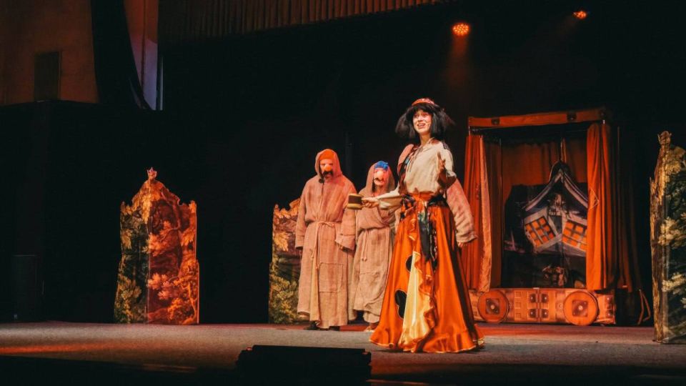 В Мариуполе проходят театральные постановки с артистами из Петербурга