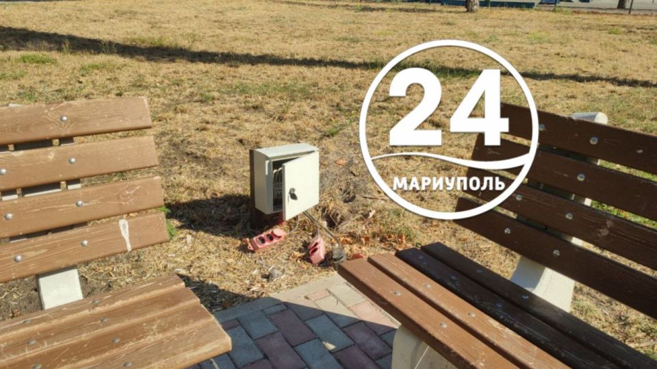 ПИШУТ ЧИТАТЕЛИ. Нам чат-бот пришло сообщение от нашего подписчика с фотофактом актов вандализма в парке 50-летия Победы ПИШУТ ЧИТАТЕЛИ. Нам чат-бот пришло сообщение от нашего подписчика с фотофактом актов вандализма в парке 50-летия Победы