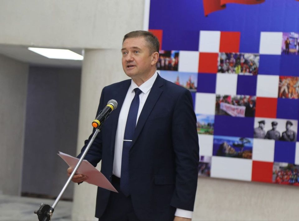 По случаю 3-й годовщины воссоединения Донецкой Народной Республики, Луганской Народной Республики, Запорожской и Херсонской областей с Россией в Русском доме в Улан-Баторе при поддержке Посольства России состоялось открытие... По случаю 3-й годовщины воссоединения Донецкой Народной Республики, Луганской Народной Республики, Запорожской и Херсонской областей с Россией в Русском доме в Улан-Баторе при поддержке Посольства России состоялось открытие...