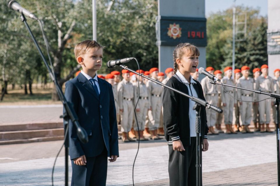 Антон Кольцов: Минутой молчания почтили память освободителей Донбасса от немецко-фашистских захватчиков в годы Великой Отечественной войны Антон Кольцов: Минутой молчания почтили память освободителей Донбасса от немецко-фашистских захватчиков в годы Великой Отечественной войны