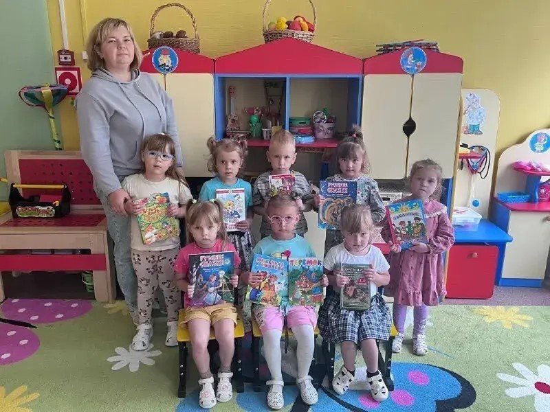 Дети Тульской области собрали гуманитарный груз для юных мариупольцев Дети Тульской области собрали гуманитарный груз для юных мариупольцев