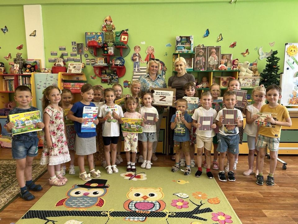 Дети Тульской области собрали гуманитарный груз для юных мариупольцев