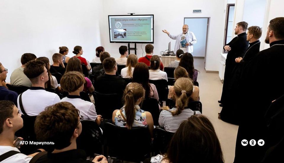 Православная молодежь Мариуполя собралась на совместную молитву Православная молодежь Мариуполя собралась на совместную молитву