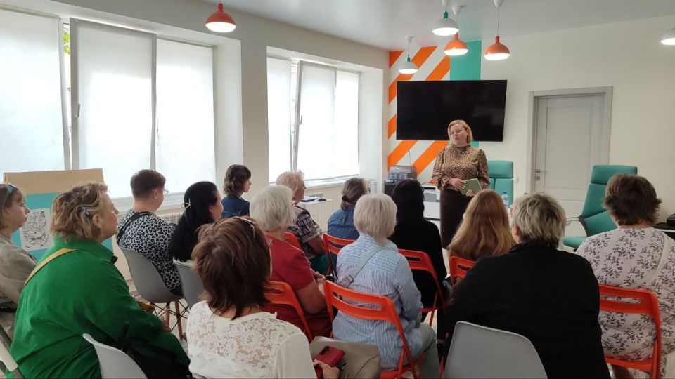 По Поручения Главы Донецкой Народной Республики Дениса Пушилина представители Министерства культуры продолжают рабочие встречи с трудовыми коллективами По Поручения Главы Донецкой Народной Республики Дениса Пушилина представители Министерства культуры продолжают рабочие встречи с трудовыми коллективами