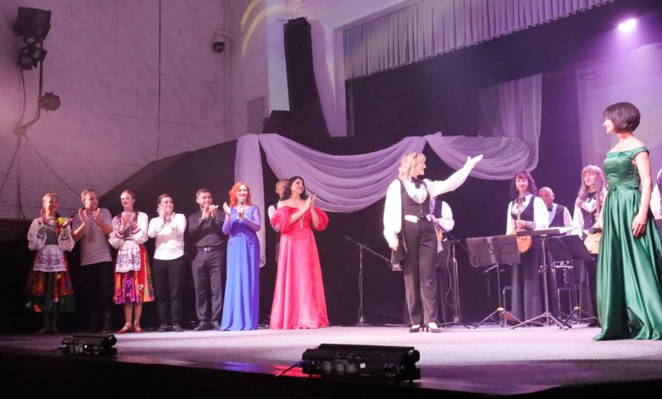 Открытие 148-го театрального сезона в Мариупольском русском драматическом театре Открытие 148-го театрального сезона в Мариупольском русском драматическом театре