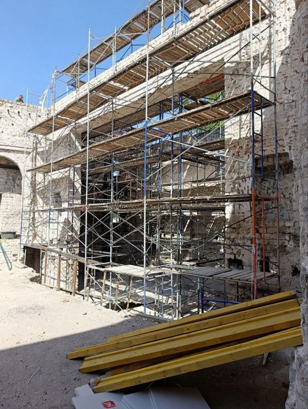 При участии ФАУ «РосКапСтрой» в Мариуполе ведется восстановление ряда социальных объектов При участии ФАУ «РосКапСтрой» в Мариуполе ведется восстановление ряда социальных объектов