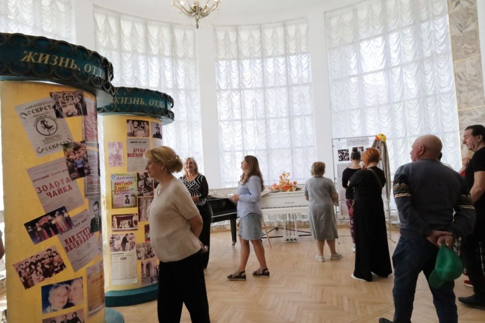 Открытие выставки «Жизнь, отданная сцене» посвященная заслуженному артисту Борису Смирнову Открытие выставки «Жизнь, отданная сцене» посвященная заслуженному артисту Борису Смирнову