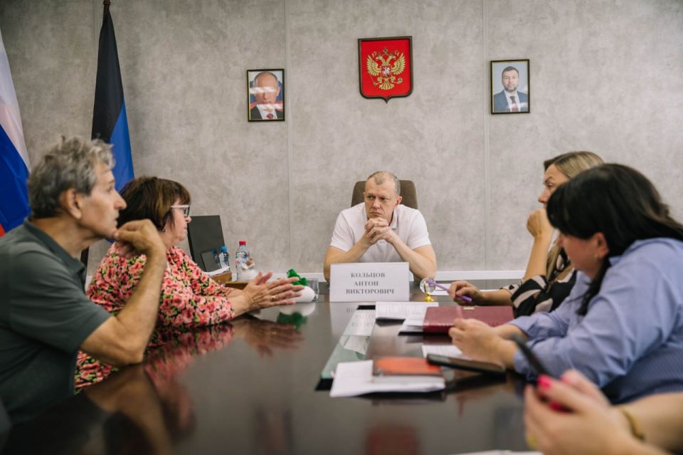 Антон Кольцов: Ответил на вопросы жителей Жовтневого района Антон Кольцов: Ответил на вопросы жителей Жовтневого района