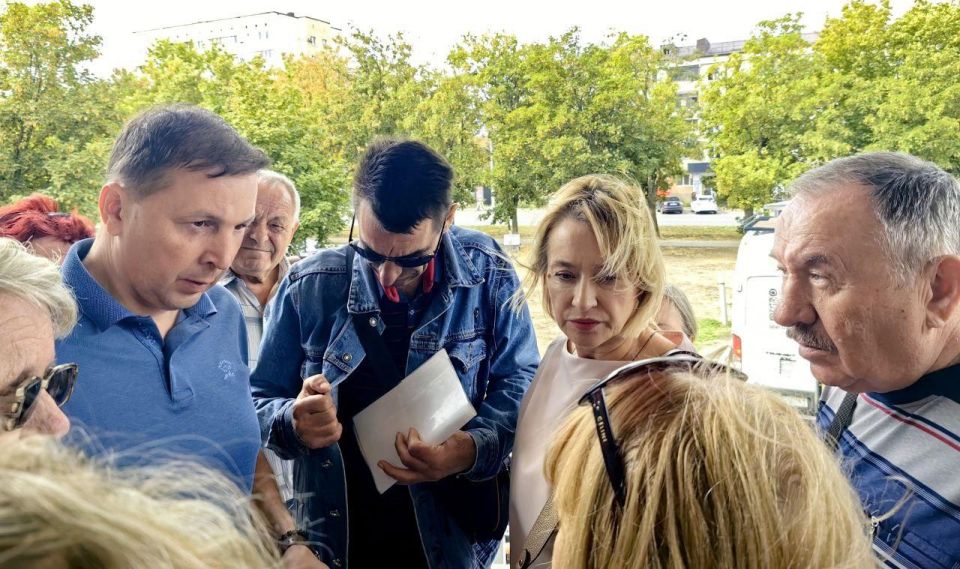 Руководитель Минцифры ДНР провел прием граждан в Мариуполе Руководитель Минцифры ДНР провел прием граждан в Мариуполе