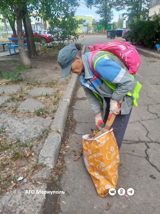 «Мариупольжилкомплекс» продолжает благоустройство придомовых территорий «Мариупольжилкомплекс» продолжает благоустройство придомовых территорий