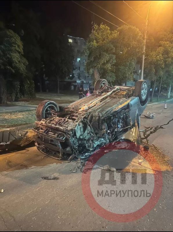 ДТП произошло на проспекте Металлургов в Мариуполе ДТП произошло на проспекте Металлургов в Мариуполе