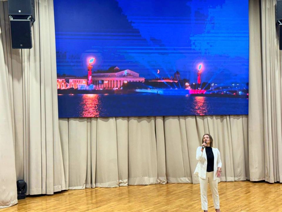 Мариуполю 247 лет. В «Центре детского и юношеского творчества города Мариуполя» состоялось торжественное мероприятие, посвящённое Дню города Мариуполя Мариуполю 247 лет. В «Центре детского и юношеского творчества города Мариуполя» состоялось торжественное мероприятие, посвящённое Дню города Мариуполя