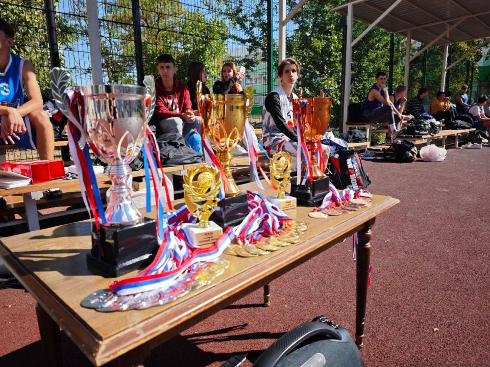 Мариуполь зажигает: первый этап чемпионата по стритболу 33 собрал лучшие команды региона!