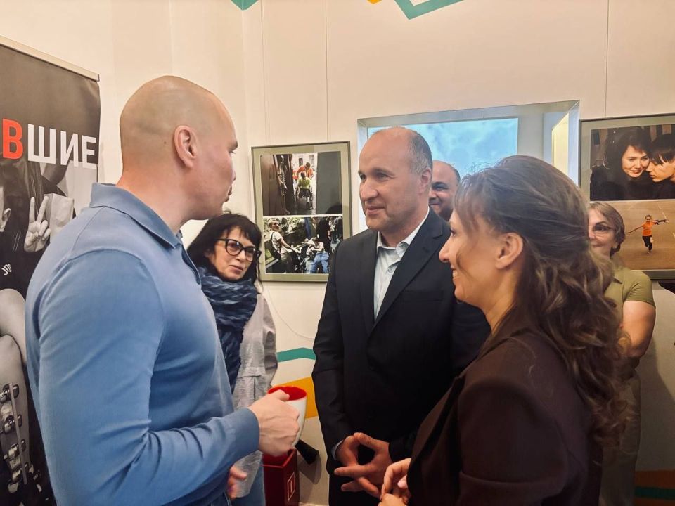 Анна Кузнецова: Встретились с самыми дорогими и любимыми — нашими детьми, фондом «Доктор Лиза», нашим другом, хирургом из Донецка Евгением Жилицыным Анна Кузнецова: Встретились с самыми дорогими и любимыми — нашими детьми, фондом «Доктор Лиза», нашим другом, хирургом из Донецка Евгением Жилицыным