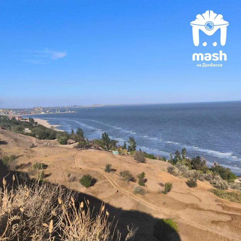 Природа уже намекает, что пора заканчивать бархатный сезон — в Мариуполе из-за шторма произошел отлив Природа уже намекает, что пора заканчивать бархатный сезон — в Мариуполе из-за шторма произошел отлив