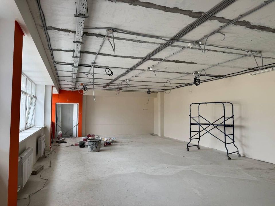 Тульские строители продолжают восстановление детского сада №76 Тульские строители продолжают восстановление детского сада №76