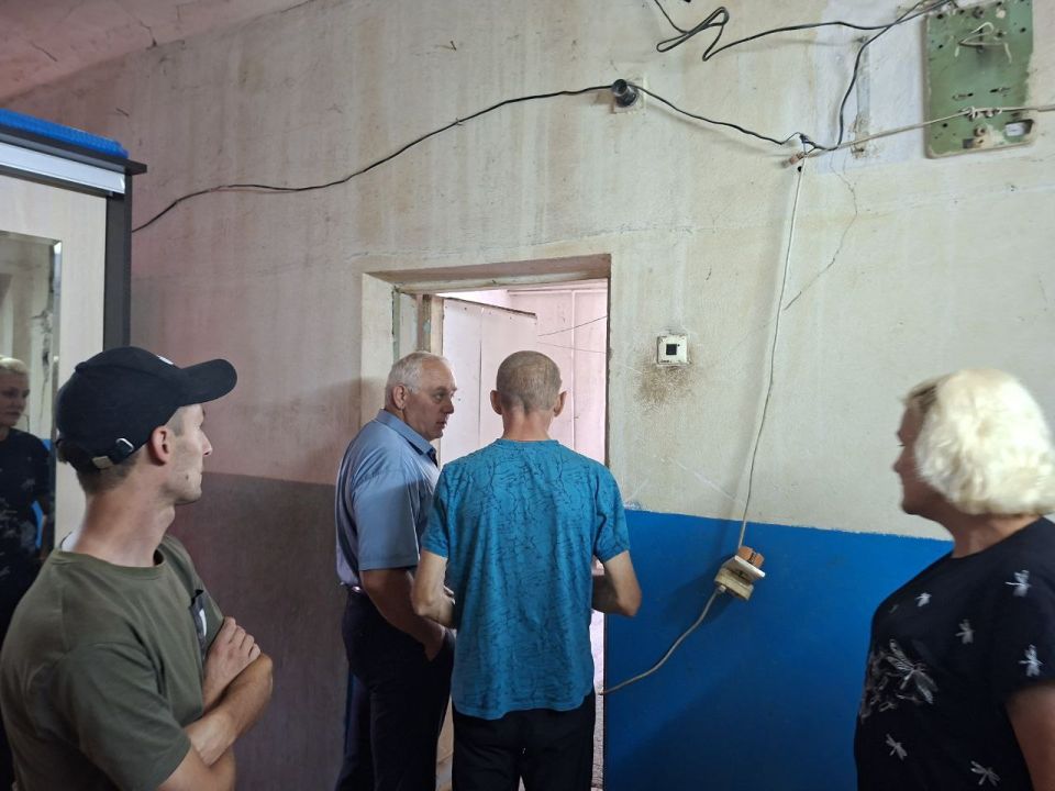 Состоялась встреча руководителя Управы Ильичевского внутригородского района города Мариуполь с жителями дома №52а по улице Контрольной Состоялась встреча руководителя Управы Ильичевского внутригородского района города Мариуполь с жителями дома №52а по улице Контрольной