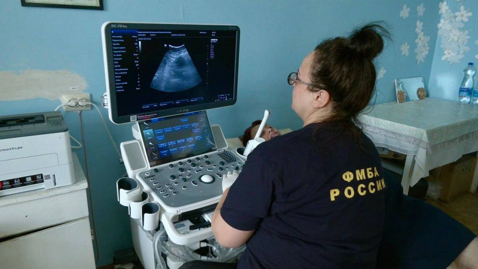 Медицинский спецназ ФМБА России обследует жителей Донецкой Народной Республики в рамках проекта «Медицинский патруль «Здоровье» Медицинский спецназ ФМБА России обследует жителей Донецкой Народной Республики в рамках проекта «Медицинский патруль «Здоровье»