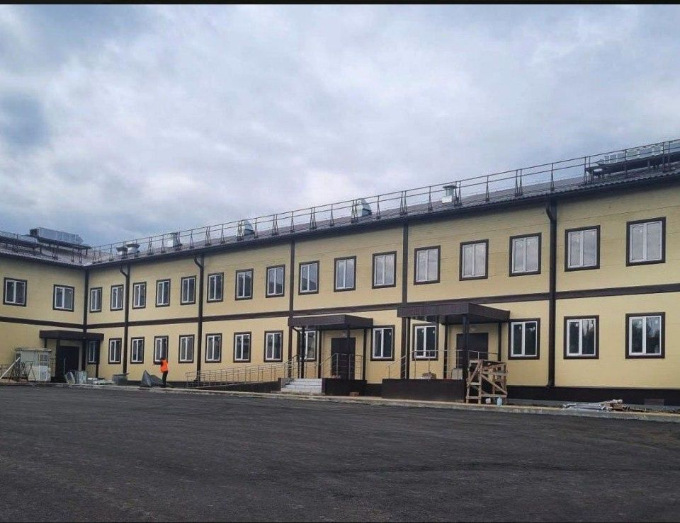 Сочинские строители восстанавливают в Республике более 200 объектов Сочинские строители восстанавливают в Республике более 200 объектов