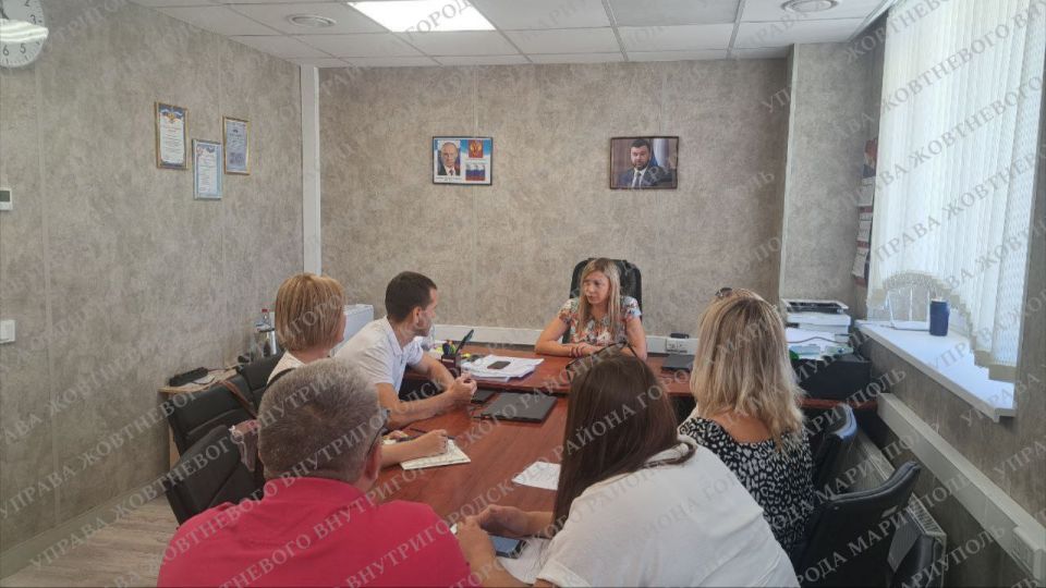 Встреча Руководителя управы Жовтневого района с жителями