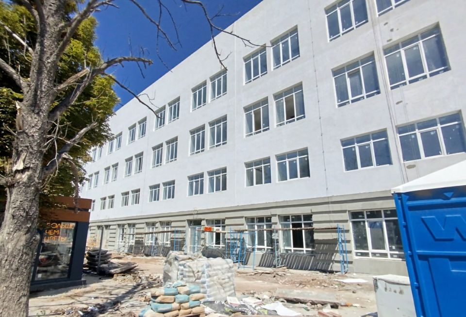 Как продвигается ремонт здания Главпочтамта